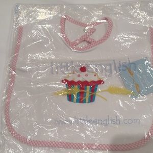 Little English Birthday Cupcake Bib